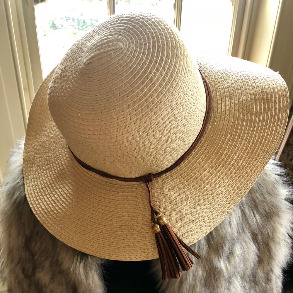 Floppy straw hat